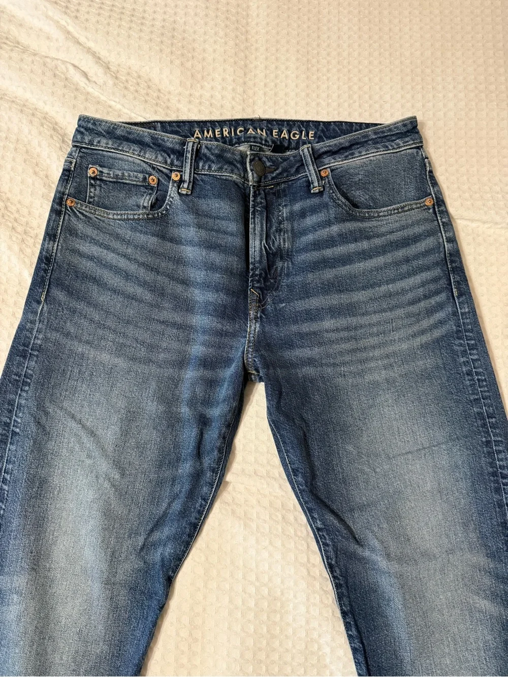 American Eagle Outfitters Men’s Straight Jeans in Dark Blue Wash